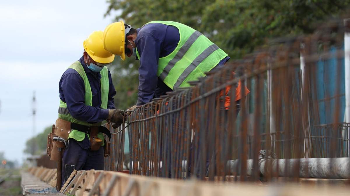 La construcción es uno de los sectores más golpeados por la pandemia. Fuente: (Twitter)