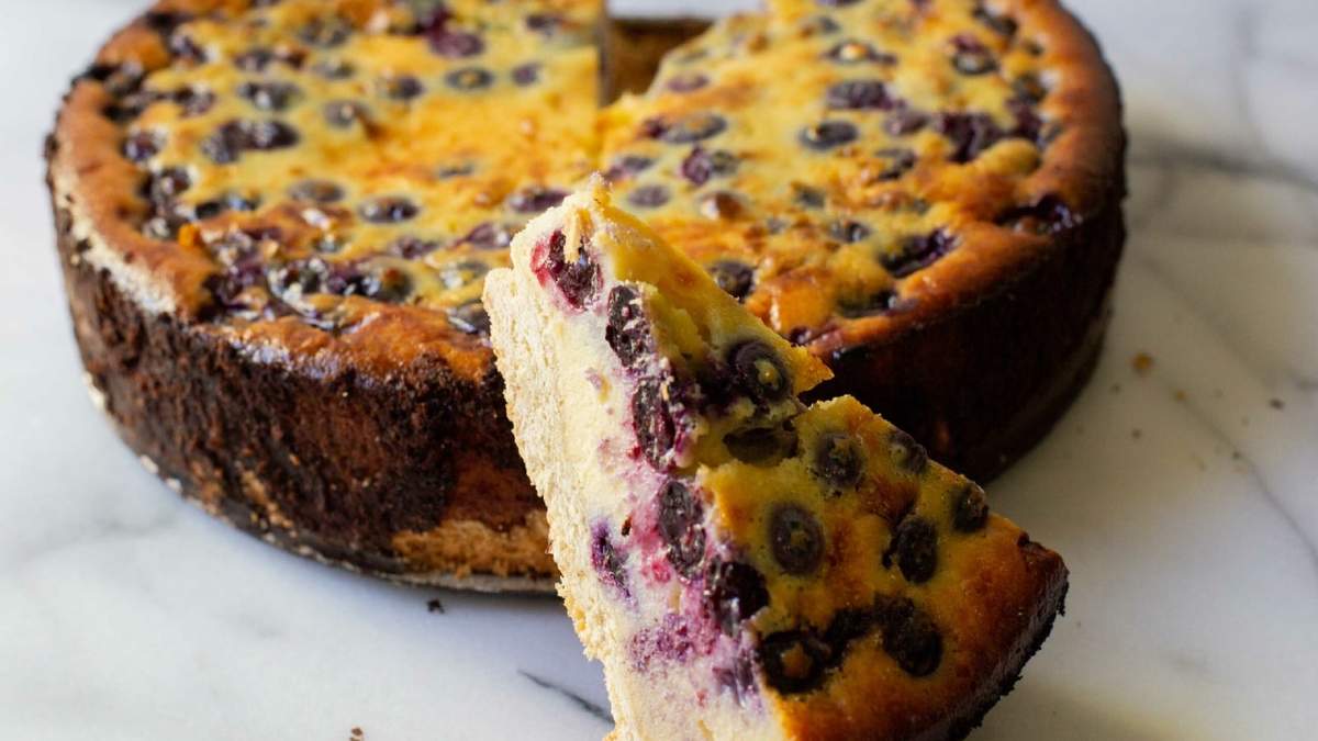 Torta de ricota y arándanos. Fuente: (cocinachilena.cl)