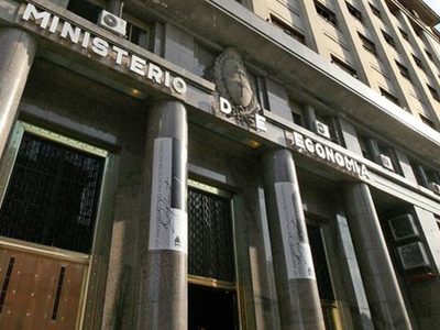 El Ministerio de Economía inauguró un salón en honor a las Abuelas de Plaza de Mayo