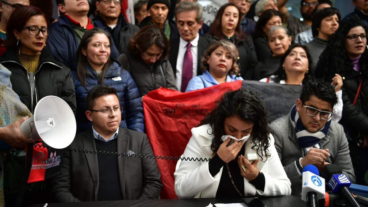 El anuncio del fin de la huelga y de la Agencia de Noticias del Estado