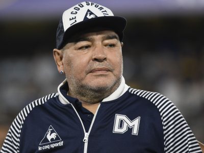 Testigos aseguraron que Diego Maradona no necesitaba una operación en su cabeza y perjudicaron a Leopoldo Luque