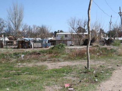 La toma Boër está sin electricidad y detuvieron a cinco personas que quisieron conectar el servicio