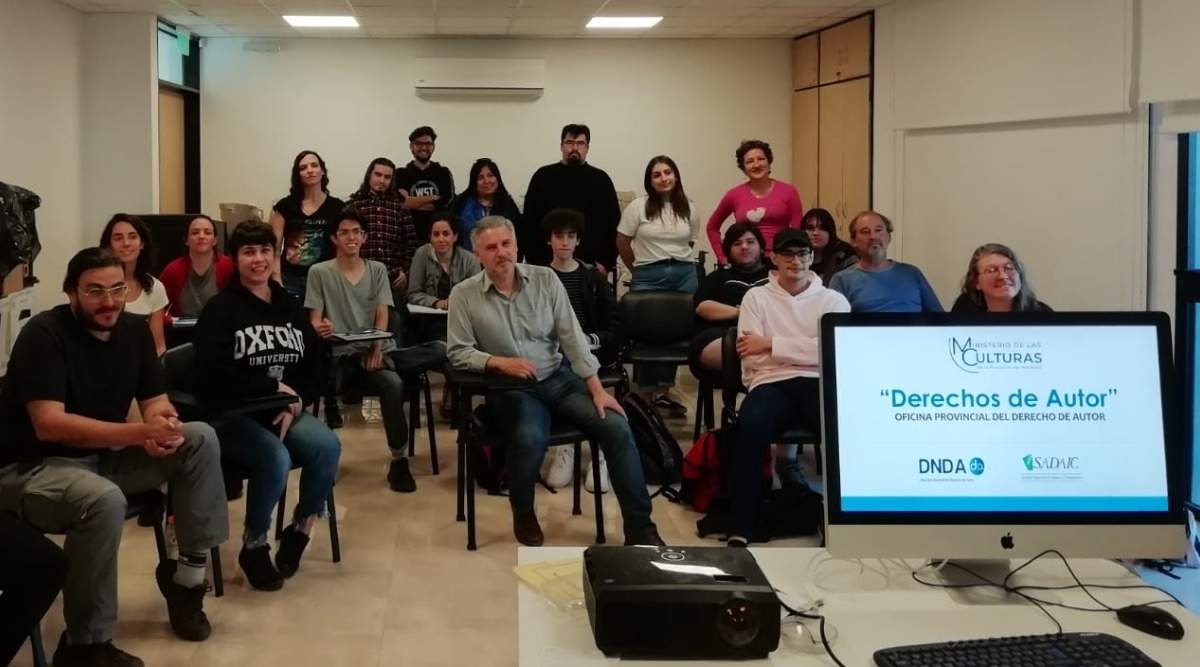 Ciclo de charla Derechos de Autor. Fuente: (Facebook)