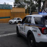 Padres de familia y alumnos marchan de nuevo hacia Rectoría de la UNAM por el asesinato de Jesús