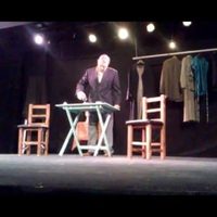 Teatro: "El suplente" y la búsqueda de la felicidad