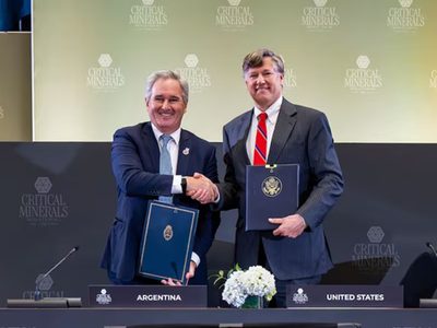 EE.UU. y la Argentina firmaron un acuerdo de minerales críticos