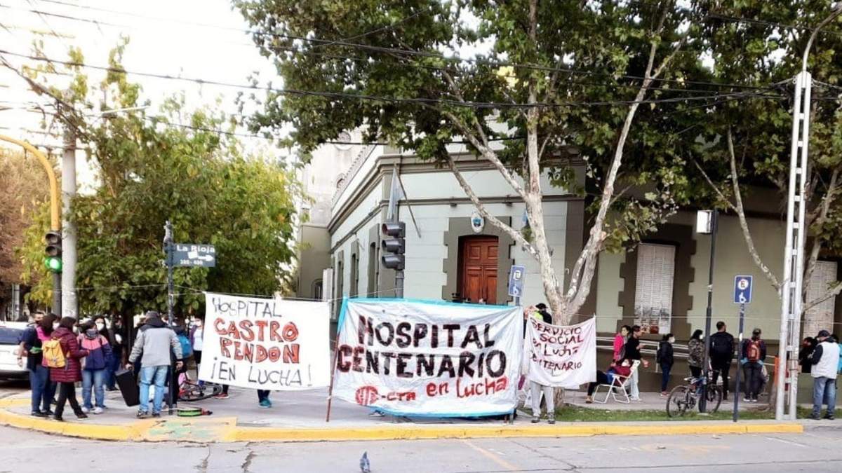 Personal autoconvocado de salud permanece en Casa de Gobierno. Fuente: (Twitter)