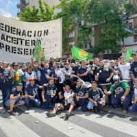 Aceiteros convocaron a un paro por tiempo indeterminado en rechazo a la Ley Bases
