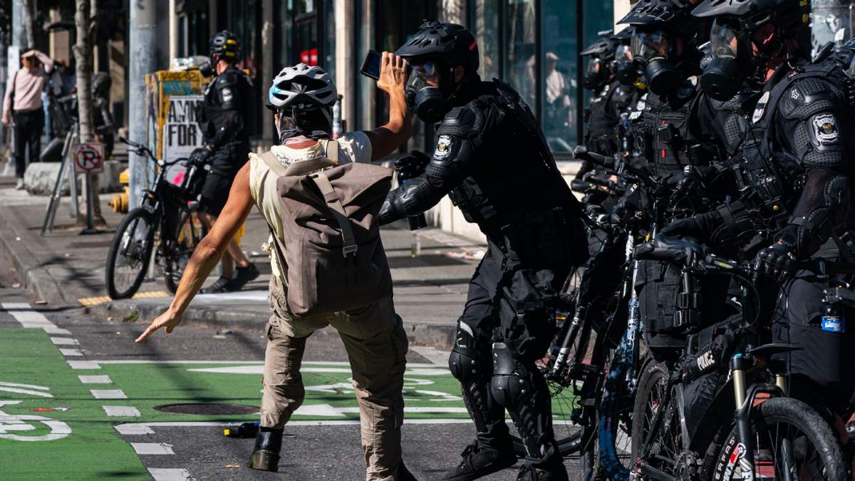 Las protestas terminaron con varios detenidos. Fuente: (Twitter)