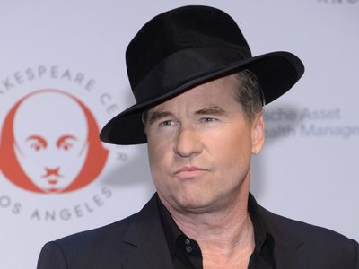 El deteriorado aspecto del actor Val Kilmer después de pelear con un cáncer en la garganta