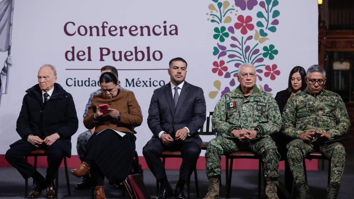 Alejandro Gertz Manero, Rosa Icela Rodríguez, general Ricardo Trevilla Trejo y almirante Raymundo Pedro Morales Ángeles en la Mañanera