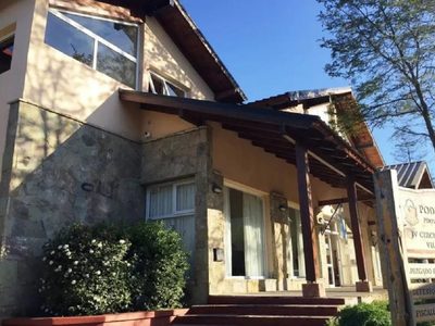No le quisieron entregar el departamento en Villa La Angostura y deberán resarcirla con 100 mil dólares