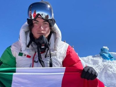 Mexicano conquista el Monte Everest y el Lhotse en tiempo récord
