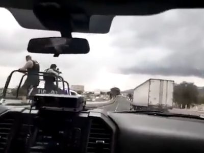 “¡Dale, dale desde ahí!": Persiguen y disparan a tráiler con reporte de robo en la México-Pachuca