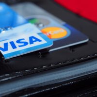 Con la implementación de Compre sin IVA: creció un 25% el uso de tarjetas de débito