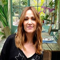 Colores pasteles y mucho mimbre: Vero Lozano redecoró su invernadero para disfrutar en verano
