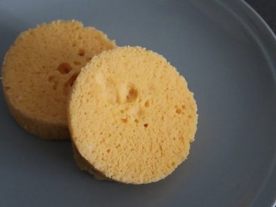 Pancito exprés en microondas: facilísimo de hacer cuando te quedaste sin nada en casa