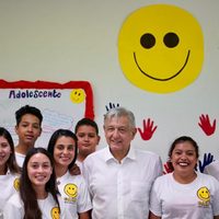 'Déjele la naricita como la de Peña”: narra AMLO extravagancias de la 'burocracia dorada”