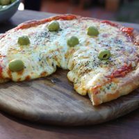 Pizza al molde sin TACC: la receta express e irresistible para disfrutar el finde