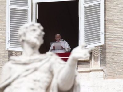 El Papa Francisco habla por teléfono con el presidente de la Autoridad Palestina