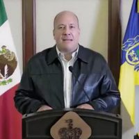 Alfaro pide perdón por represión; detienen a dos policías ministeriales