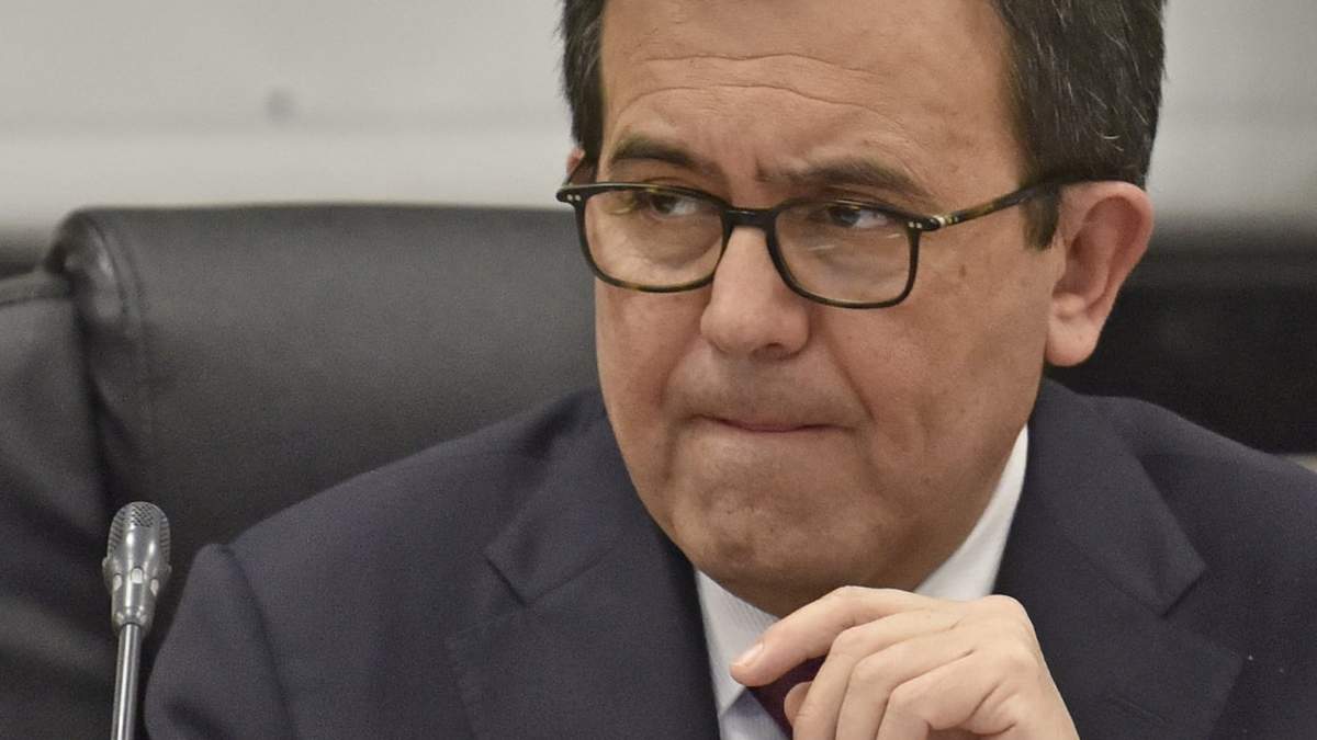 El exsecretario de Economía, Idelfonso Guajardo