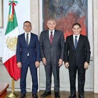 César Yáñez, uno de los personajes más cercanos a AMLO, se suma al equipo de Adán Augusto López