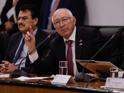 México y EU tenemos que estar en solidaridad con Ucrania y contra Rusia: Ken Salazar