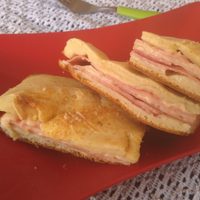 Sin harina y lista en 20 minutos: prepará esta saludable torta de fiambre para acompañar los mates de la tarde