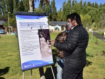 Mariano Gaido descubrió la placa homenaje a los héroes de Malvinas