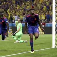 Colombia regresa a la pelea y elimina a Polonia