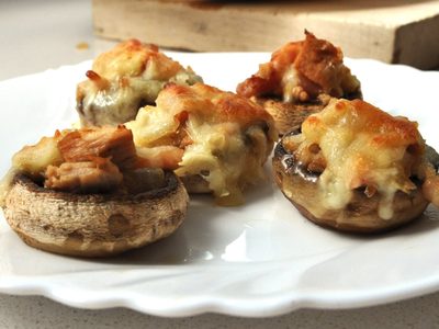 Champiñones rellenos: la jugosa, saludable y facilísima receta que tenés que preparar para tu próxima cena