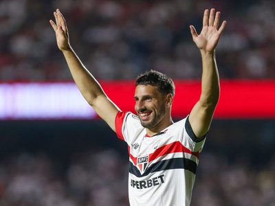 “El teléfono siempre suena”: la respuesta de Jonathan Calleri sobre el supuesto interés de River