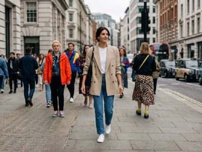 Normcore 2.0: la moda que apuesta por lo simple y redefine el estilo en el street style