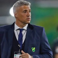 Hernán Crespo: emotiva carta de despedida en Defensa y dos posibles destinos en Brasil