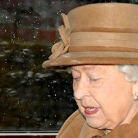Se atragantó con el té: la Reina Isabel recibió el llamado de Harry y nunca se lo perdonará