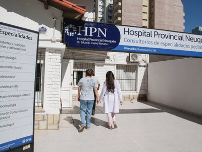 Operación exitosa: le reimplantaron un brazo a una niña en Neuquén