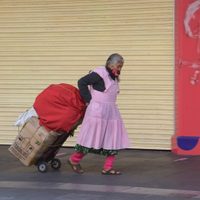 Oxfam: en la pandemia empobreció 99% de la población y se duplicó la fortuna de multimillonarios