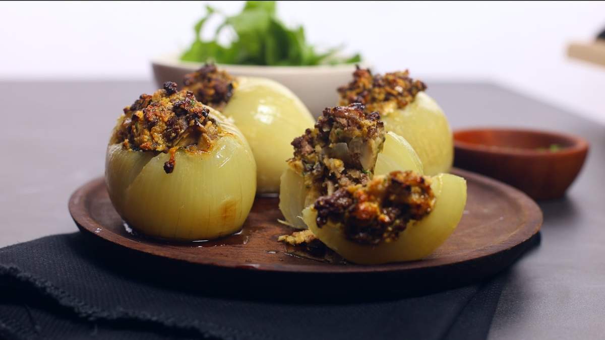 cebollas rellenas. Fuente: (Instagram)