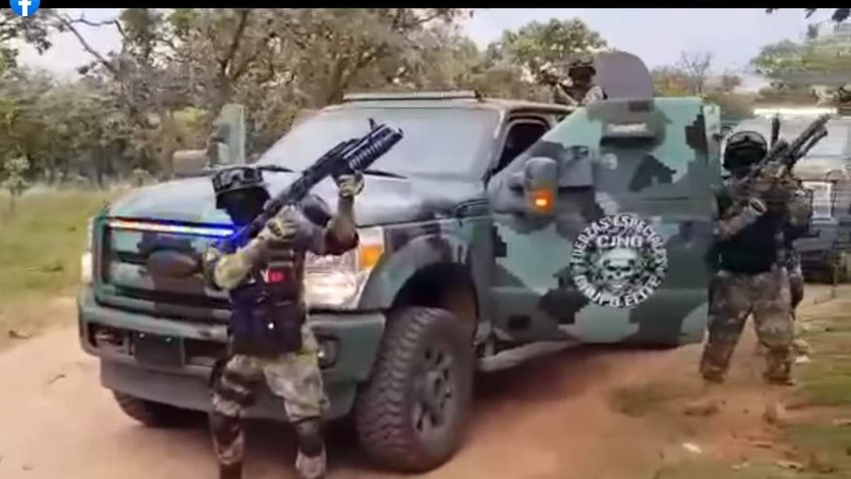 Un video en Facebook de sicarios del Cártel Jalisco Nueva Generación