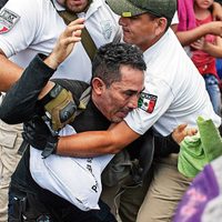 Los claroscuros del canciller: entre el caos migratorio y la ofensiva contra las armerías