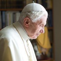 Fiscales investigaron a Benedicto XVI en casos de abuso sexual