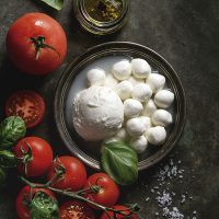 Atención amantes del queso: así podés preparar mozzarella de búfala en casa y muy fácil