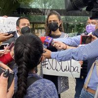 Panistas protestan frente a la Embajada de Cuba en México y acaban en altercado (Video)