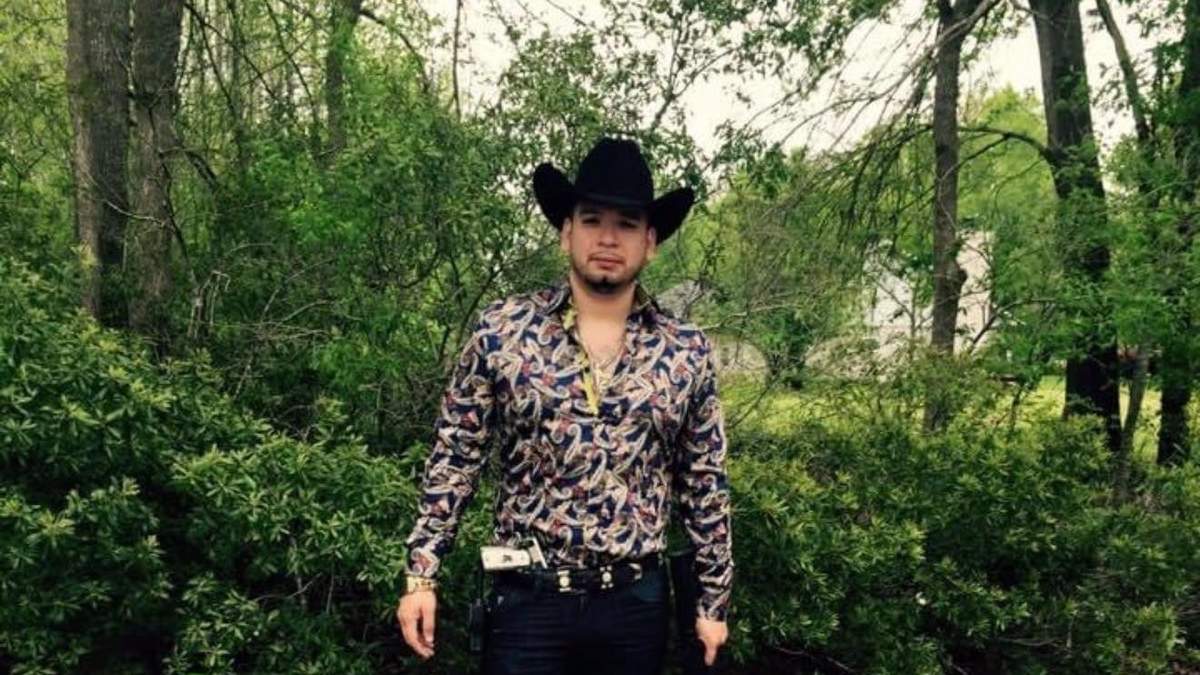 El cantante Beto Quintanilla Jr. denuncia extorsión telefónica por presunto miembro del Cártel del Golfo