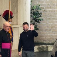 Zelenski llega al Vaticano para reunirse con el Papa