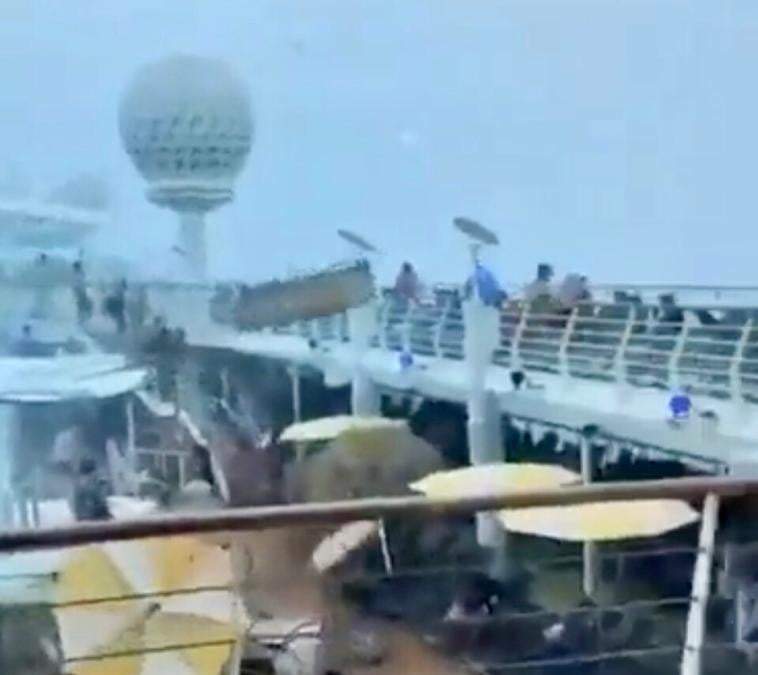 Tormenta aterroriza a pasajeros de un crucero en Florida