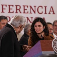 AMLO presume aumento del 20% al salario mínimo: "un día histórico"