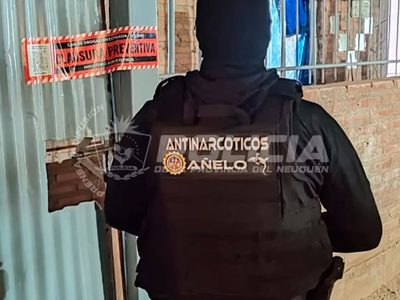 Allanaron un kiosco de drogas en una vivienda de Rincón de los Sauces