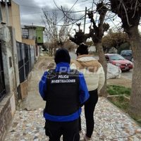 Una mujer de Neuquén es investigada por estafas con alquileres truchos; las víctimas son de Fernández Oro